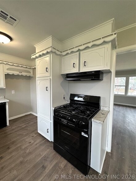 Building Photo - 6305 E Newton St