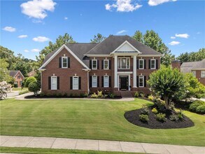 Building Photo - 455 Majestic Cove