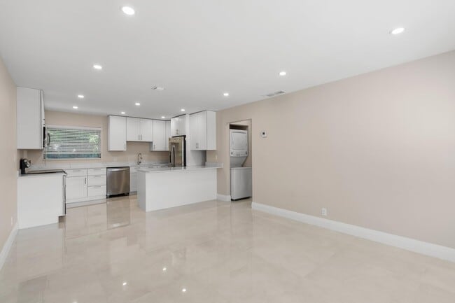 Foto del edificio - 301 SE 12th Ave