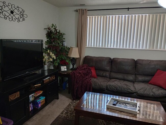 Building Photo - Cozy 2 Bedroom in Downtown Provo