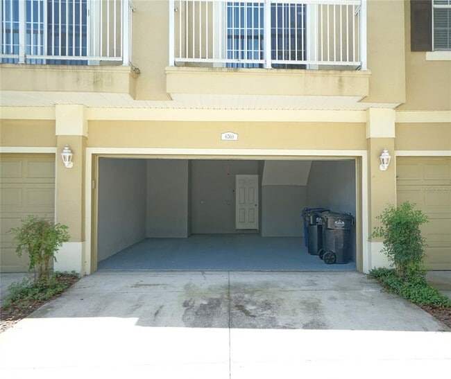 Foto del edificio - 6760 Eagle Feather Dr