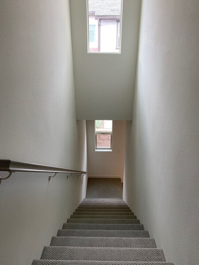 Foto del edificio - Beautiful 3 bed, 3 bath home in new community!