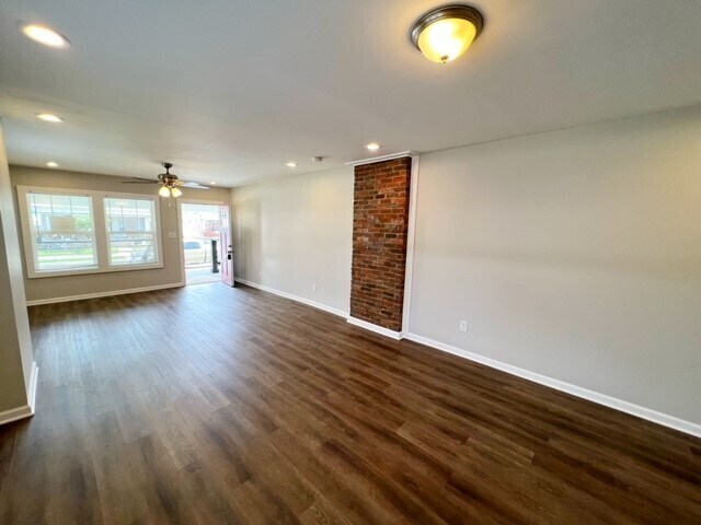 Foto del edificio - 332 N Chester Ave