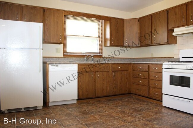 Building Photo - 8059 27th Ave