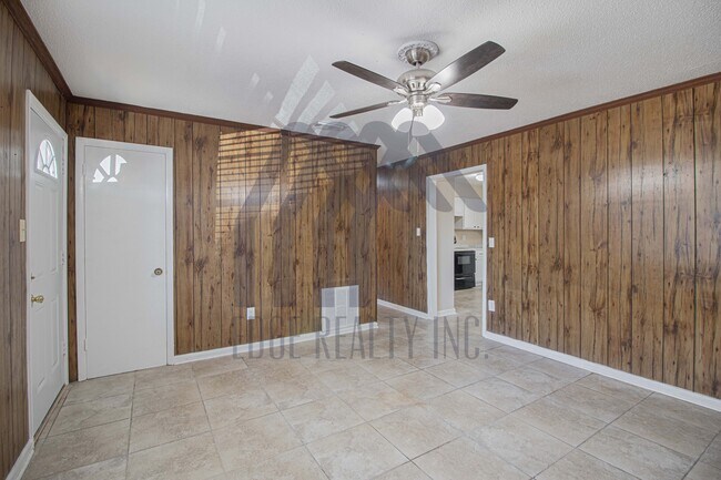 Foto del edificio - 7116 Skidaway Rd