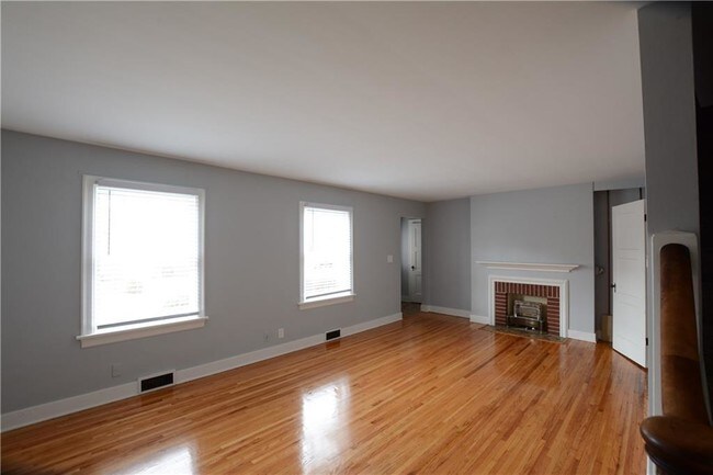 Building Photo - 2 bedroom in Decatur IL 62522