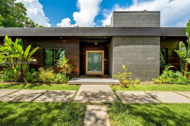 Building Photo - 6961 SW 62nd St