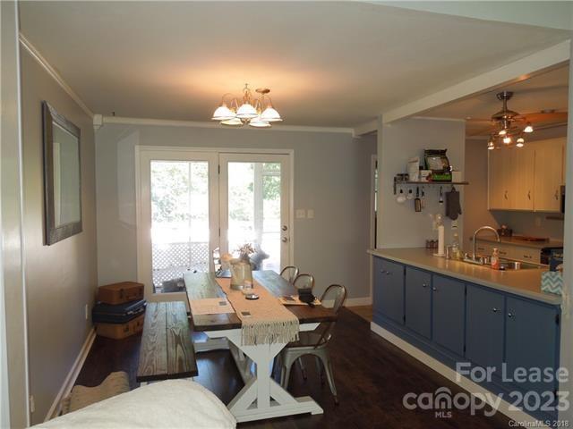 Foto del edificio - 610 Pebblestone Ct