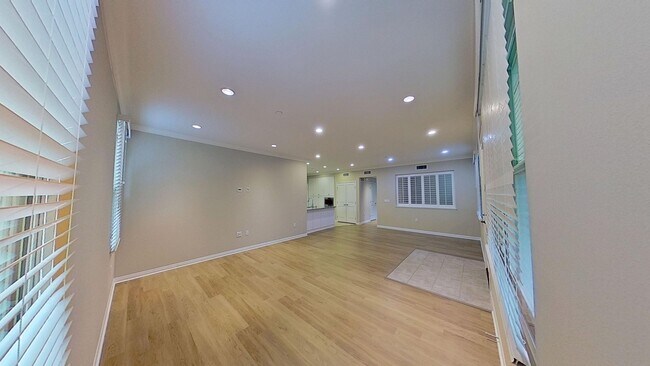 Building Photo - 134 Overbrook