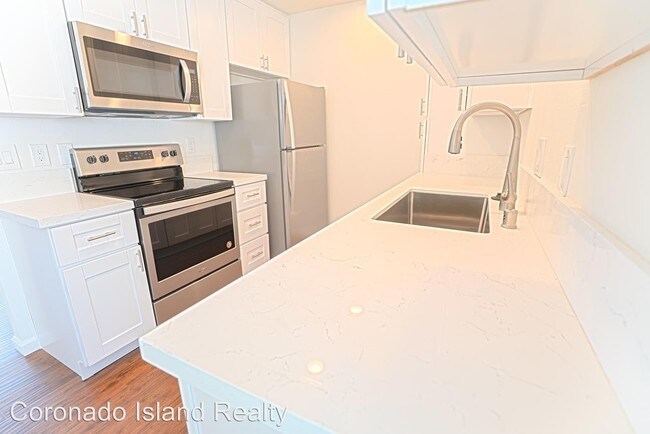 Building Photo - 263-267 Ebony Ave