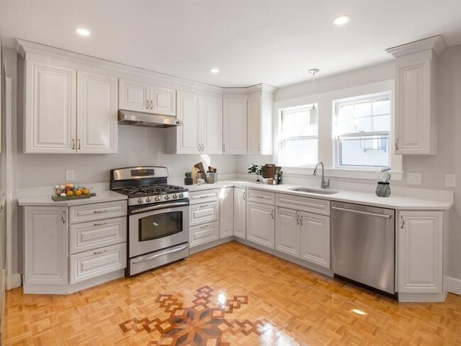 Photo - 18 Sherman Ct House