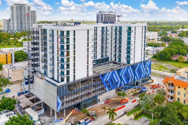 Foto del edificio - 320 S Federal Hwy