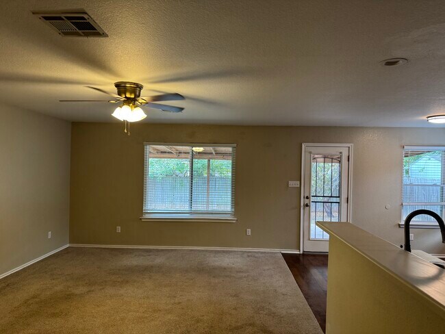 Foto del edificio - 450 Carriage Way