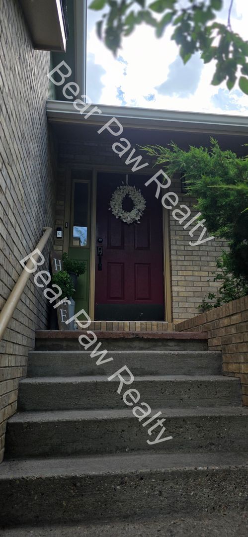 Foto del edificio - 5605 Bluff Pl
