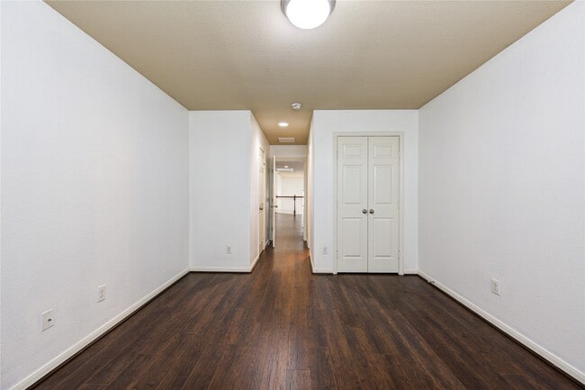 Building Photo - 1130 Glenwood Canyon Ln