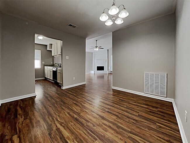 Building Photo - 22110 Singing Spurs Dr