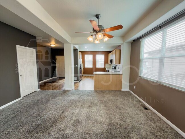 Foto del edificio - 2030 Capital Dr