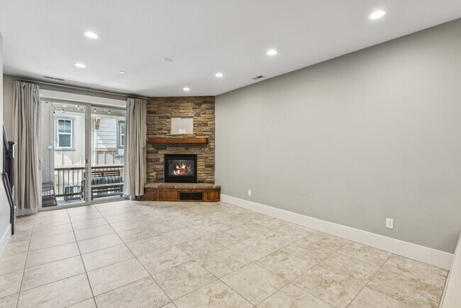 Foto del edificio - 13331 N Highmark Ct