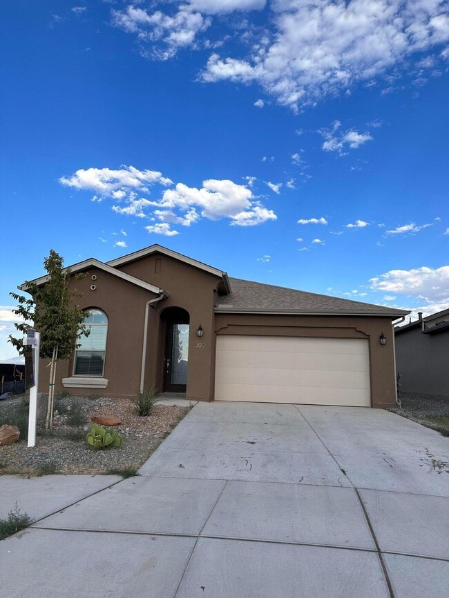 Building Photo - 300 Michael Ave SW