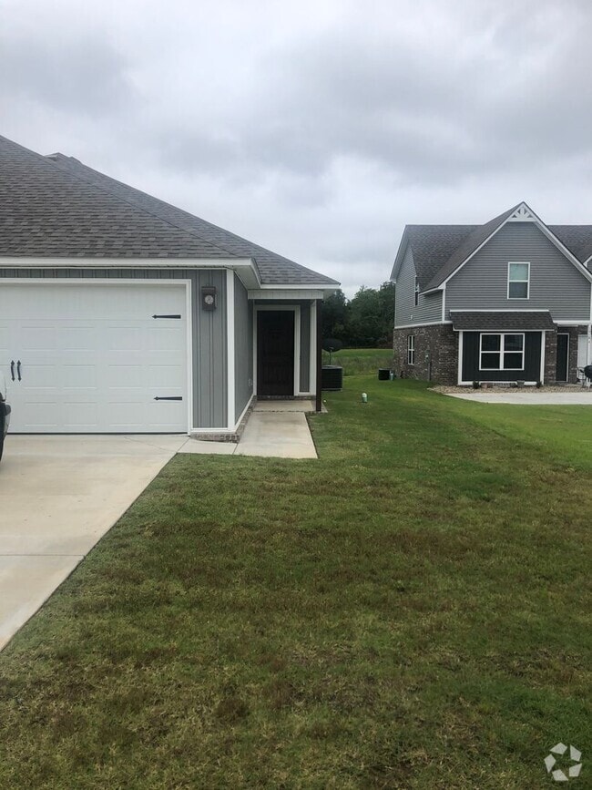 Building Photo - 1524 Northridge Dr