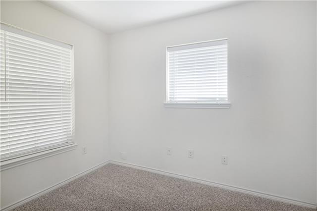 Building Photo - 2100 Azure Pointe
