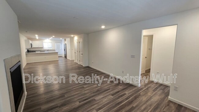 Foto del edificio - 677 McGill Dr