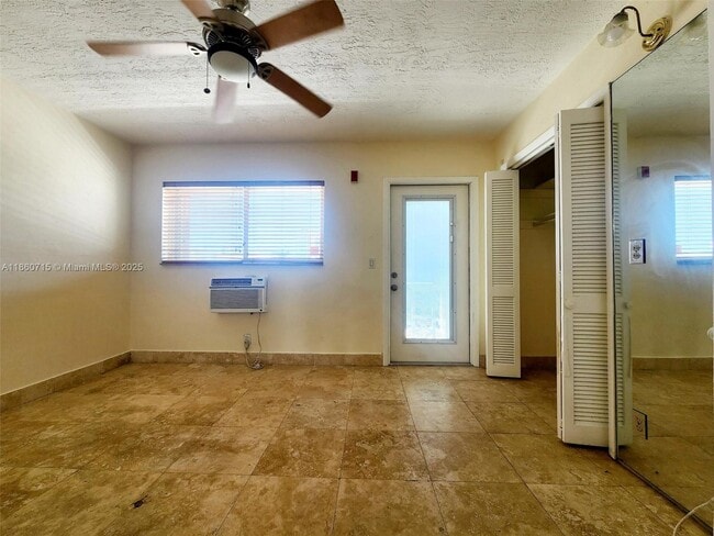 Building Photo - 455 Golden Isles Dr