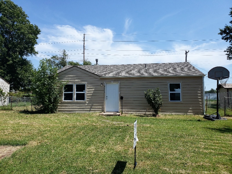 Primary Photo - 4626 Hemlock Ave