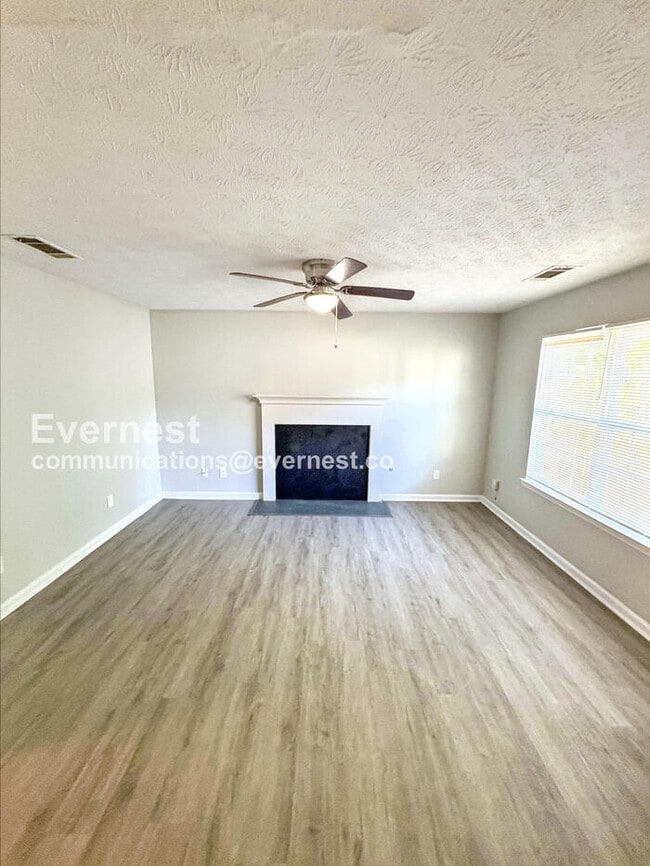 Building Photo - 201 Coldsprings Ct