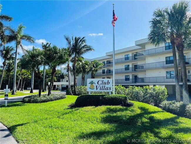 Foto del edificio - 221 NE Plantation Rd