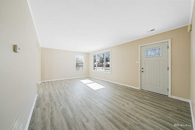 Building Photo - 17555 Howe Ave