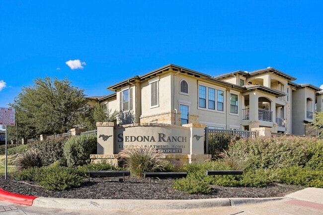 Building Photo - Sedona Ranch