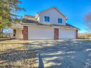 Building Photo - 7409 Kings Manor Ct