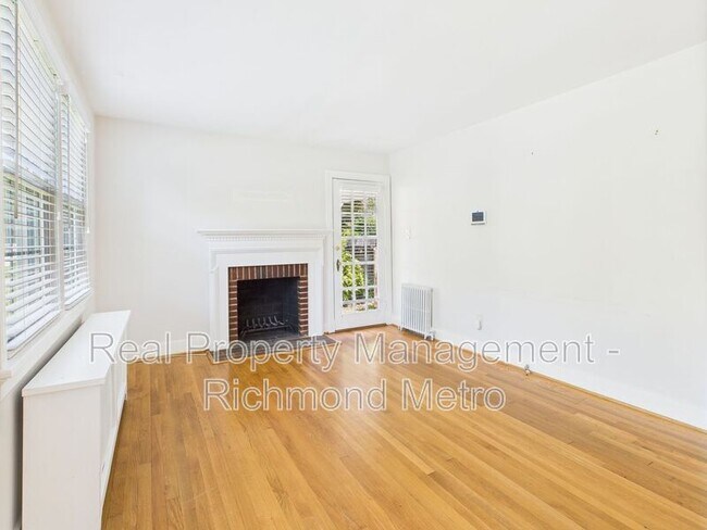 Foto del edificio - 1101 Normandy Dr