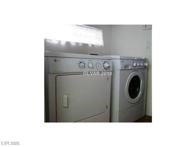 Foto del edificio - 7563 Spindrift Tide Ct