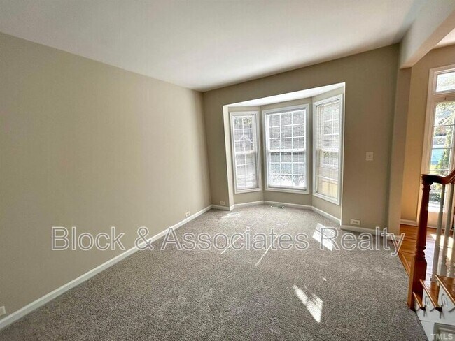 Foto del edificio - 508 Hickorywood Blvd