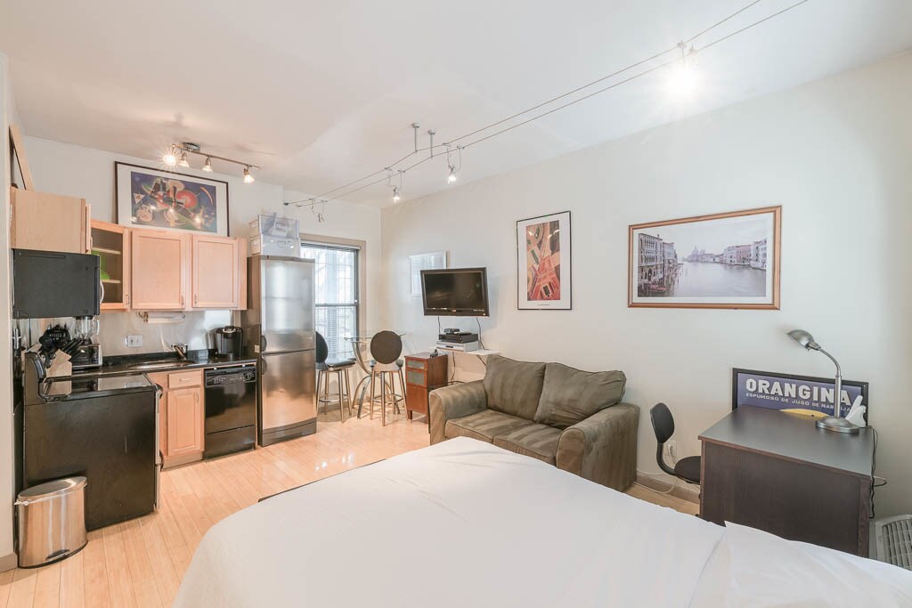 Primary Photo - 1822 15th St NW