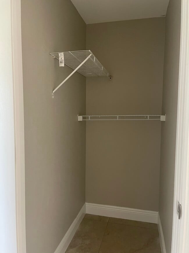 Building Photo - 12265 Zittle Ave