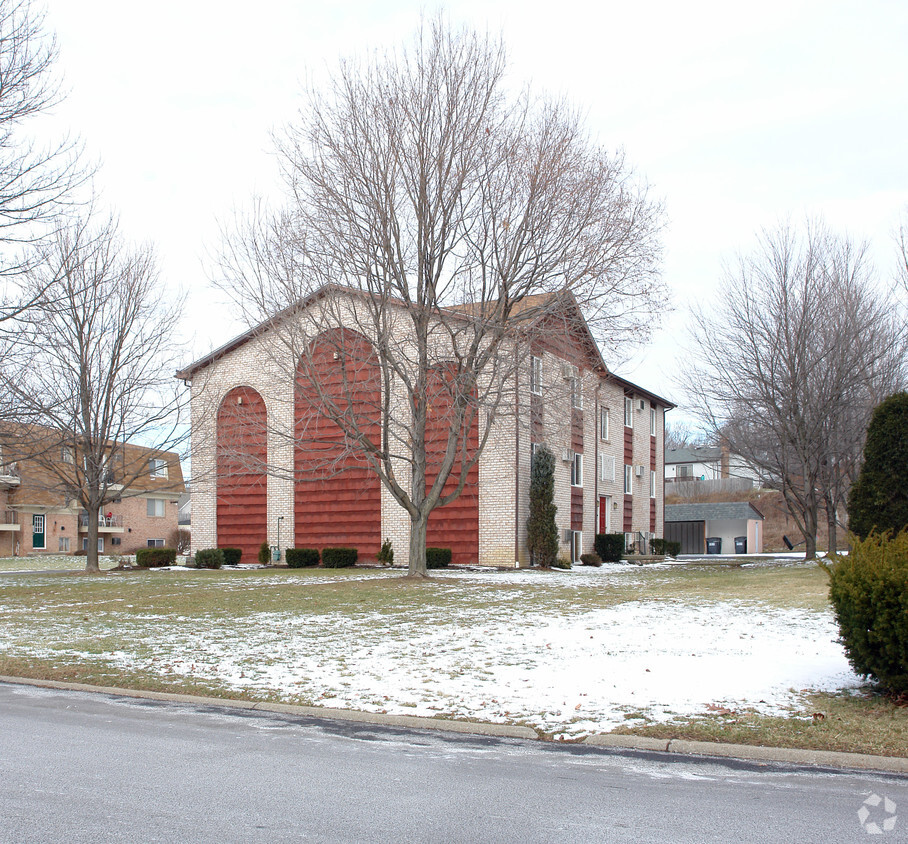 Building Photo - Indian Run