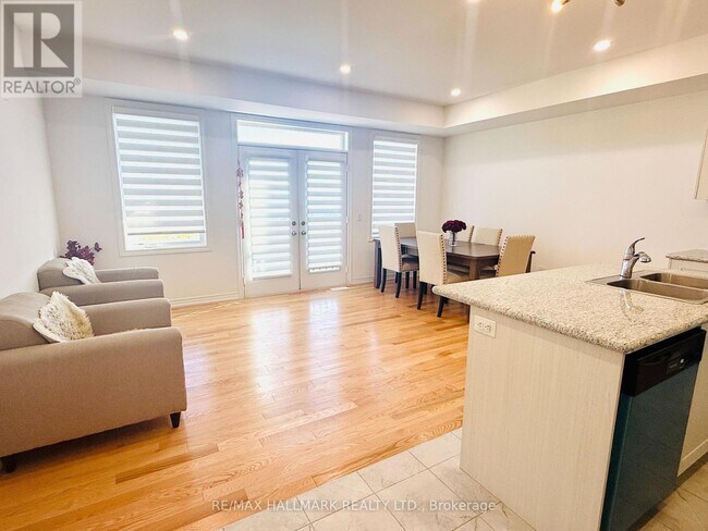 Building Photo - 63 Puisaya Dr