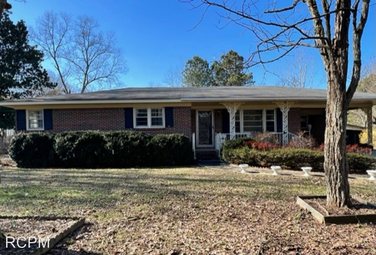 3 br, 1.5 bath House 385 Mobbs School Rd. House Rental in Arab, AL