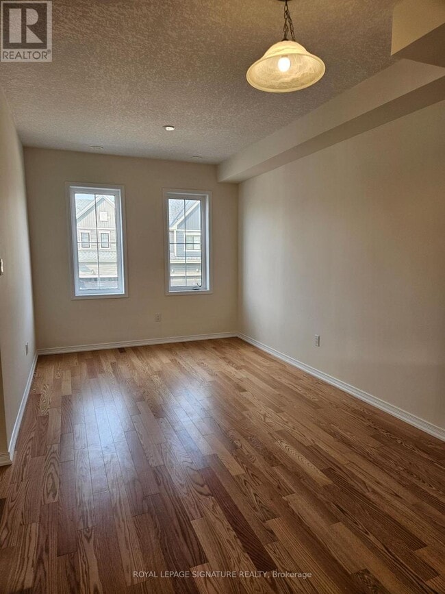 Photo du bâtiment - 81 Holder Dr