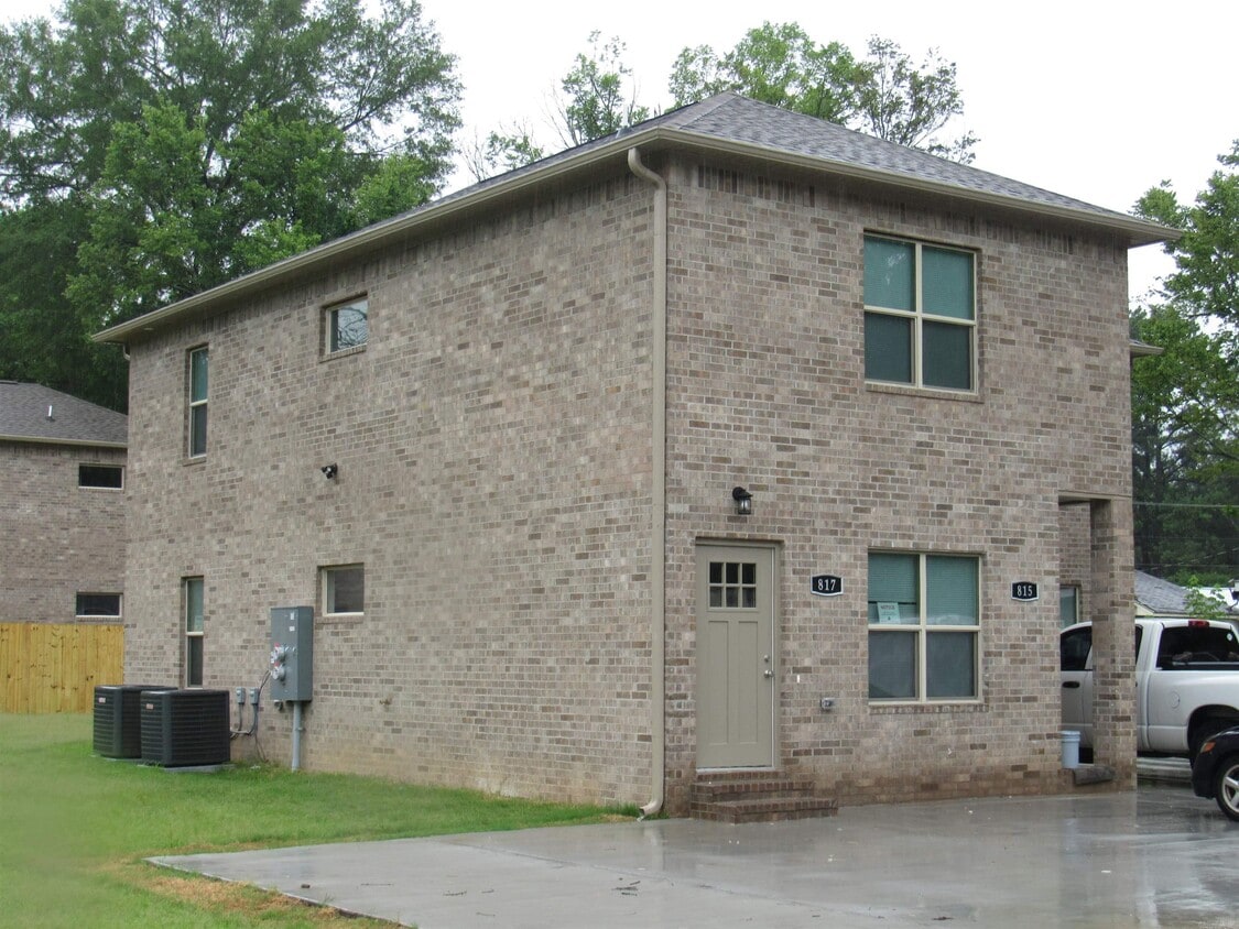 Primary Photo - 817 Ellis St