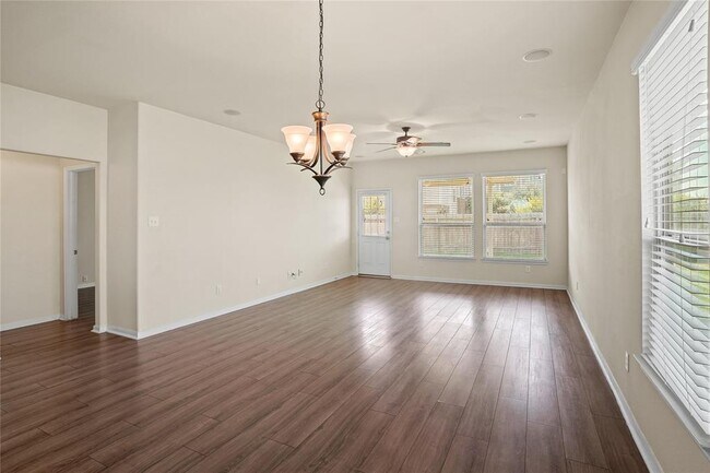 Building Photo - 7706 Guldan Dr