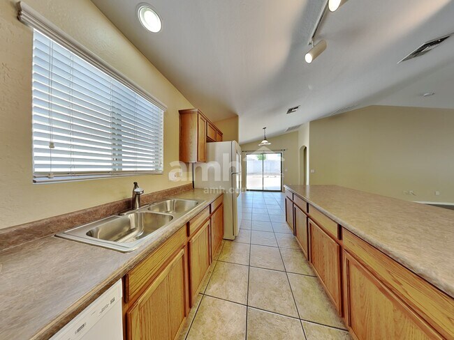 Foto del edificio - 11817 W Maui Lane