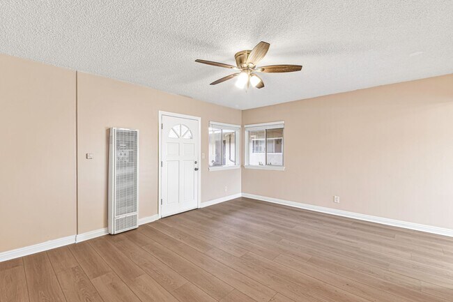 Foto del edificio - 1427 W Parade St