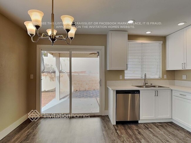 Building Photo - 8648 Shady Pines Dr