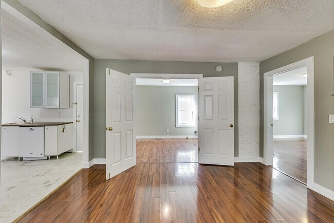 Foto del edificio - 2401 Fillmore St NE