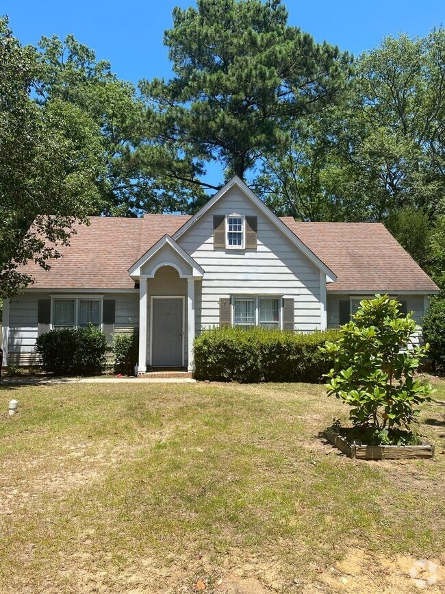 Building Photo - 1423 Chadford Rd