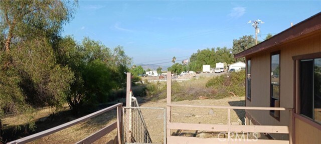 Foto del edificio - 34767 Borchard Rd